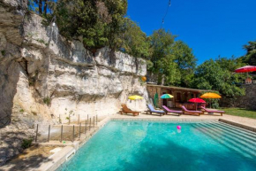 Holiday House Cave Romana